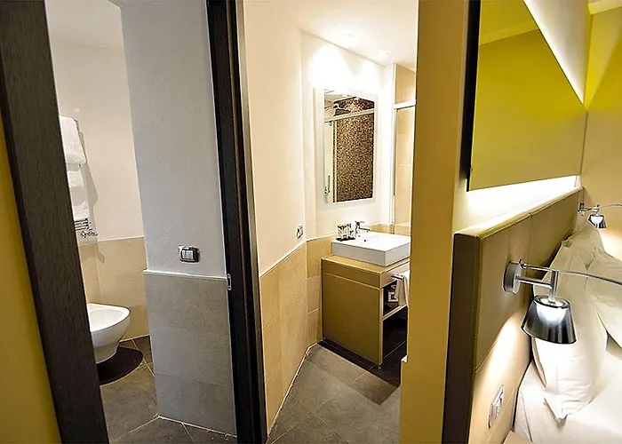 Quirinale Luxury 3* Rome